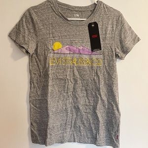 Levi’s Tee
